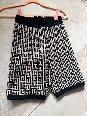 Balmain Geometric Black & Cream Women’s Shorts